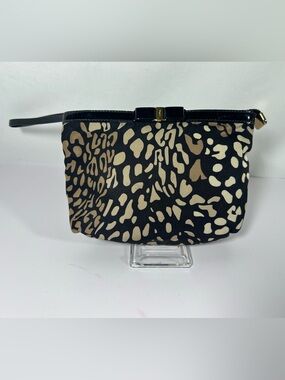 7512: Salvatore Ferragamo Vara Bow Leopard Print Wristlet Pouch